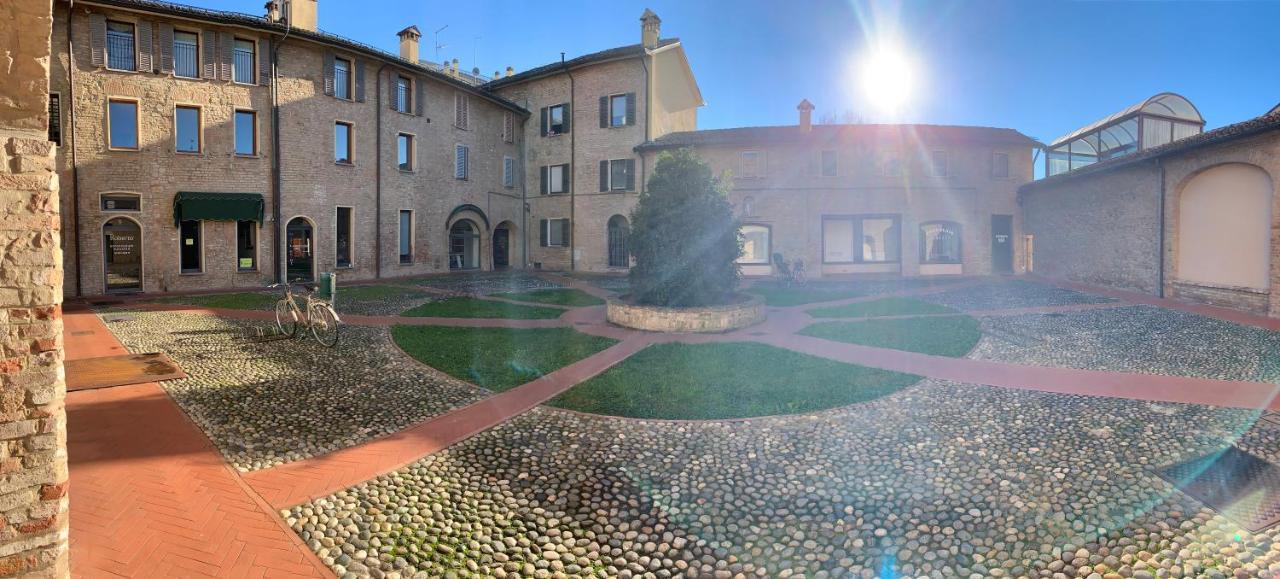 La Rocca Luxury Apartment Parma Exteriör bild