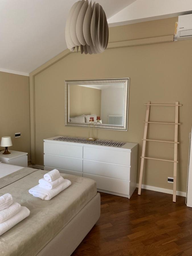 La Rocca Luxury Apartment Parma Exteriör bild